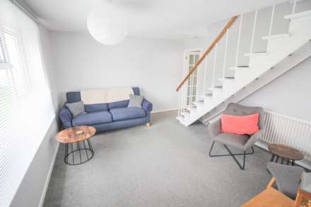 Weston Outskirts**Very Well Presented**Close to Hospital**Two Double Bedrooms**, Image 4