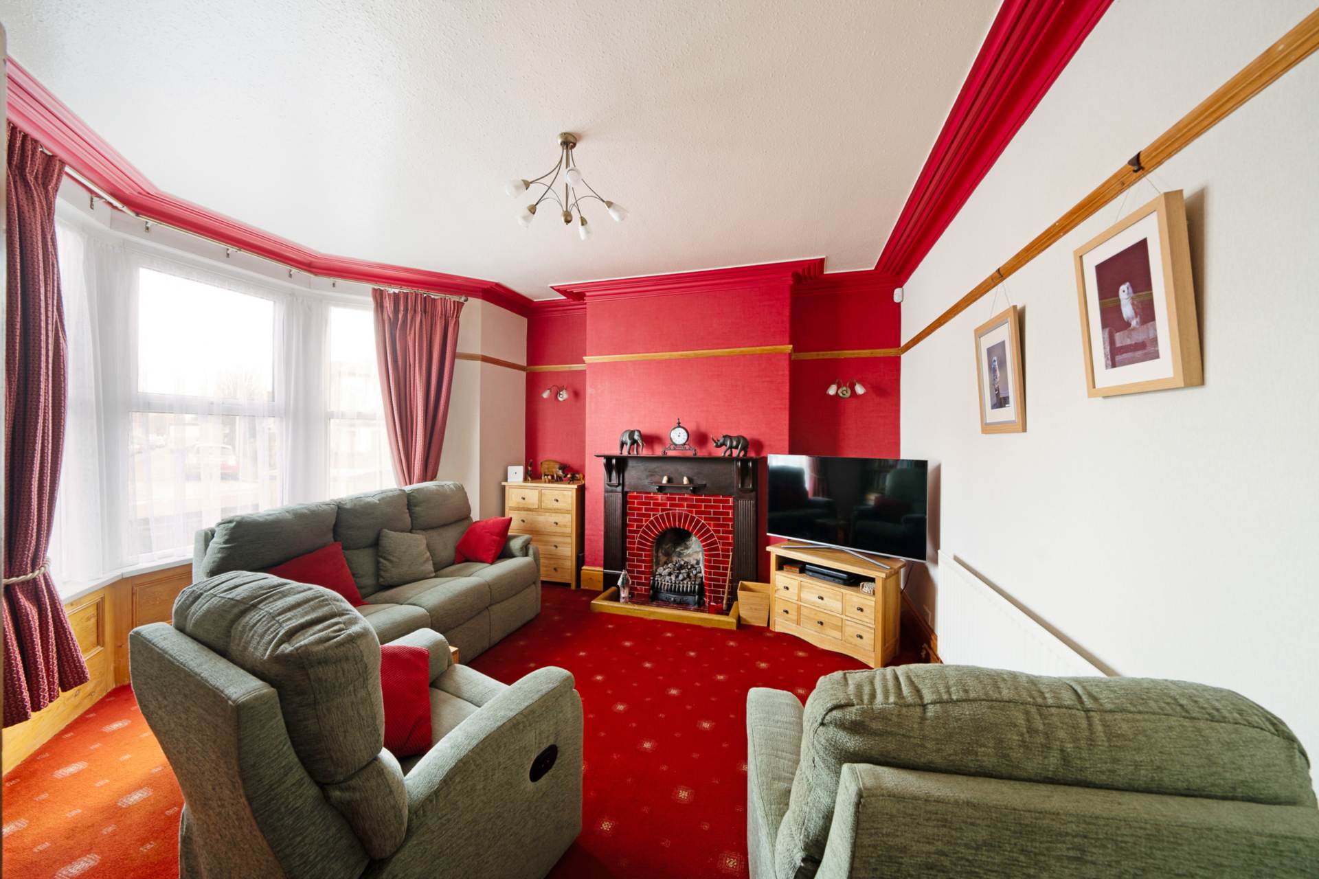 Weston super Mare**Substantial Period Property**4 Bedrooms**Two Garages**Close to Train Station**, Image 2