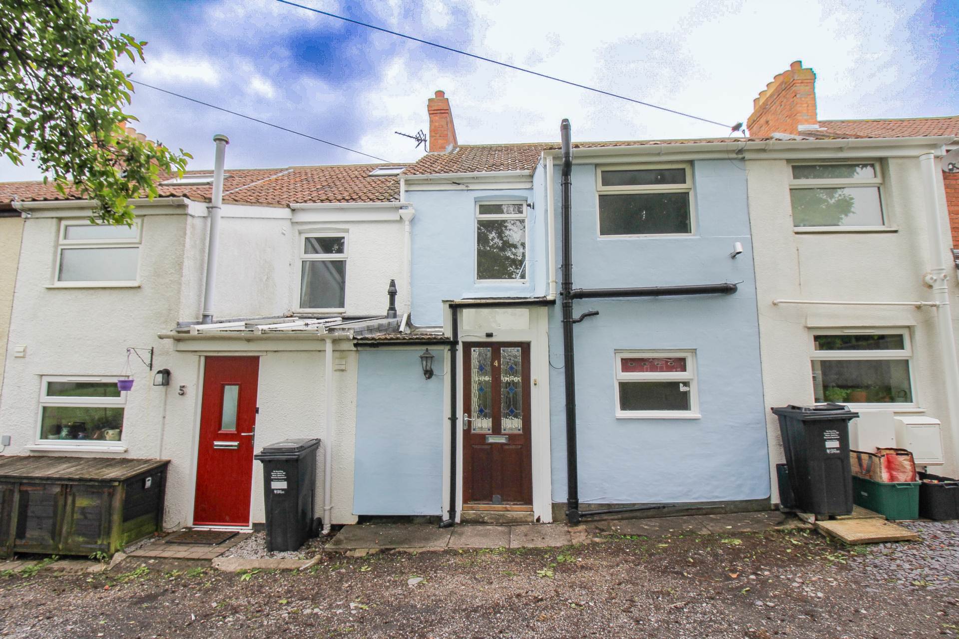 Charming Cottage**Two Bedrooms**Two Reception Rooms & Conseravtory**Sunny Garden**, Image 23
