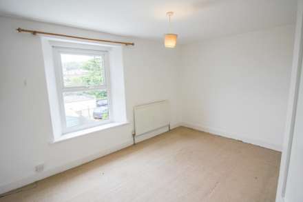 Charming Cottage**Two Bedrooms**Two Reception Rooms & Conseravtory**Sunny Garden**, Image 14