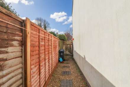 Old Station Close, Cheddar, Image 15