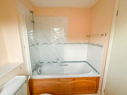 Locking Castle**Offers Invited**Three Double Bedrooms**Garden Room with Log Burner**Conservatory**, Image 17