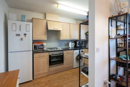 Riverside Close, Bridgwater, Image 4