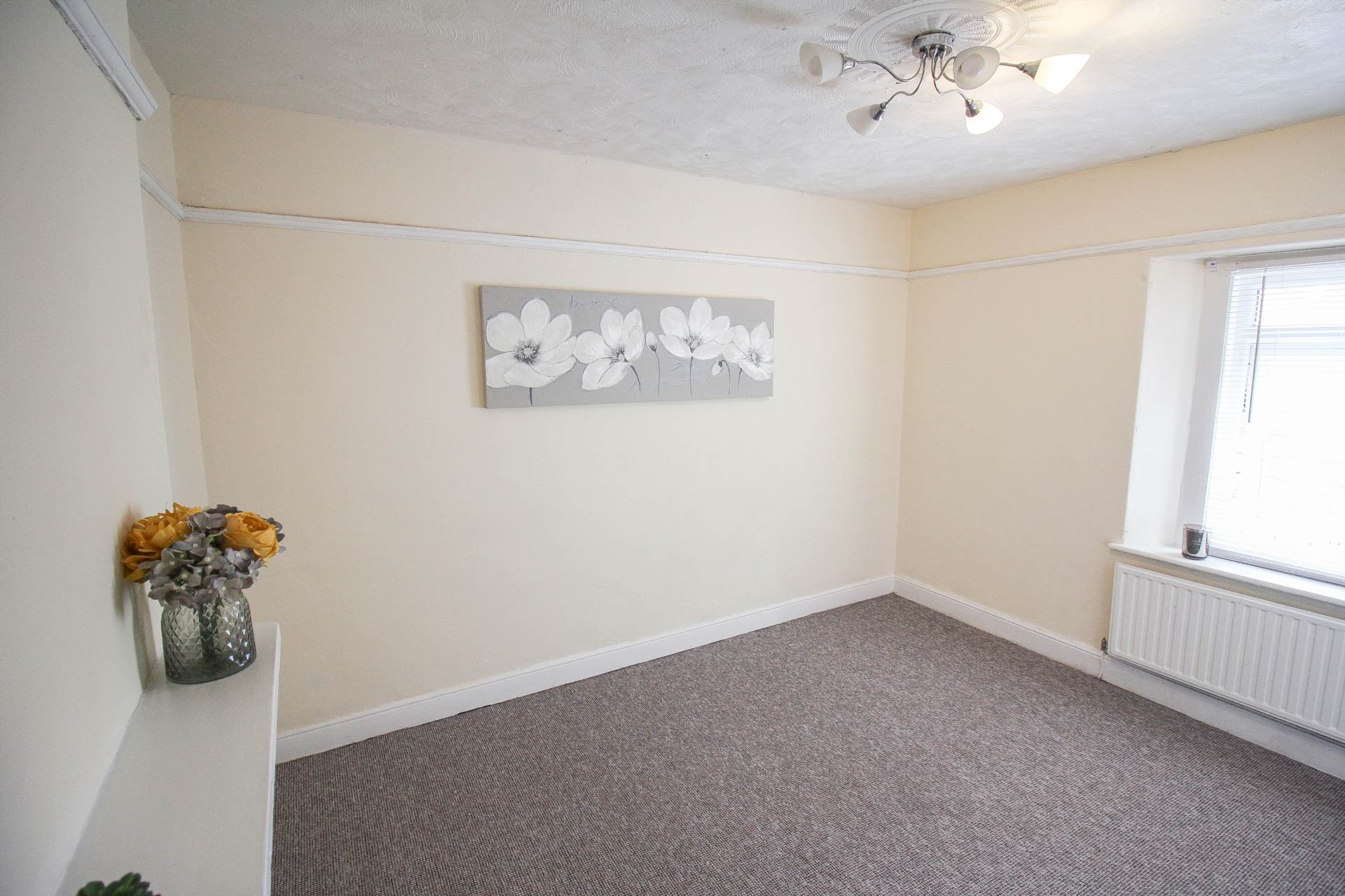 Whitecross Road**Two 2 Bed Flats**Great Investment Opportunity**Private Sunny Gardens**Super Location**, Image 11