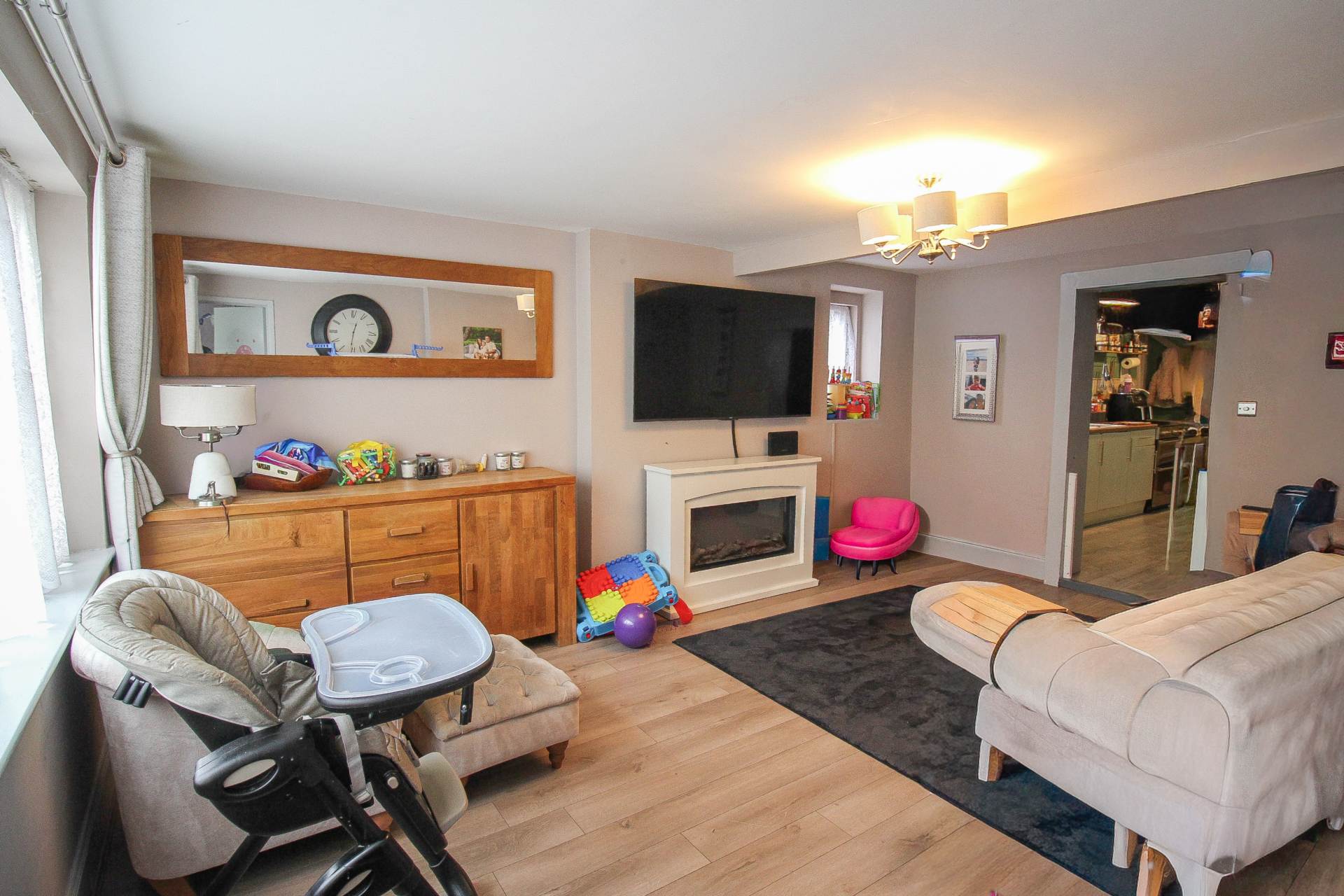 Whitecross Road**Two 2 Bed Flats**Great Investment Opportunity**Private Sunny Gardens**Super Location**, Image 15