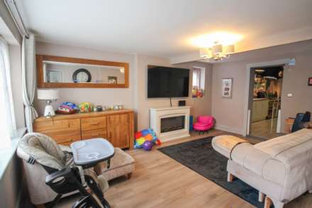 Whitecross Road**Two 2 Bed Flats**Great Investment Opportunity**Private Sunny Gardens**Super Location**, Image 15