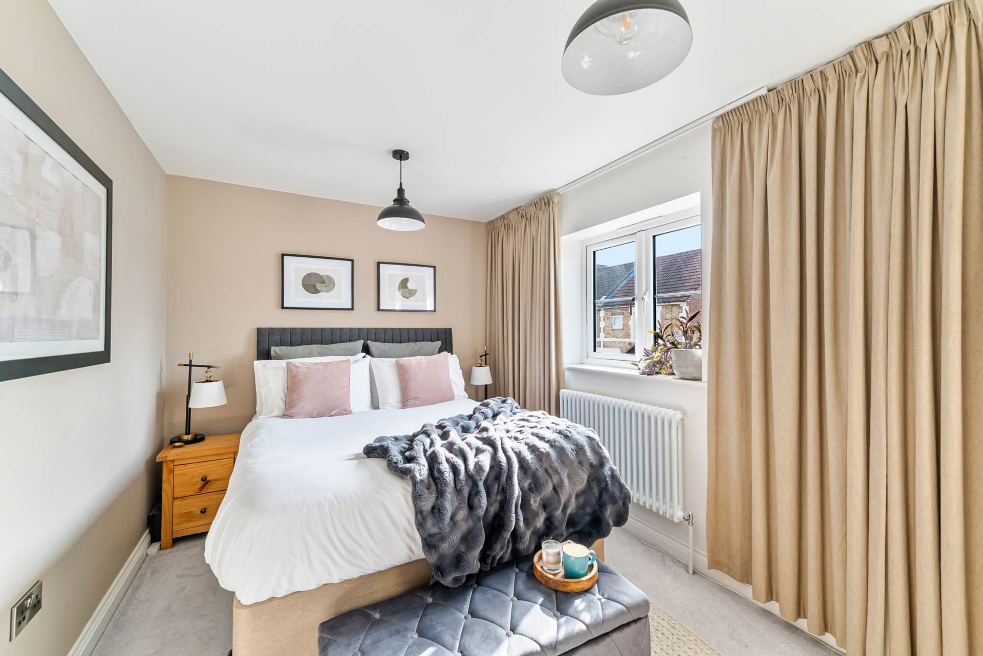 Newland Road**Stunningly Presented Throughout**, Image 12