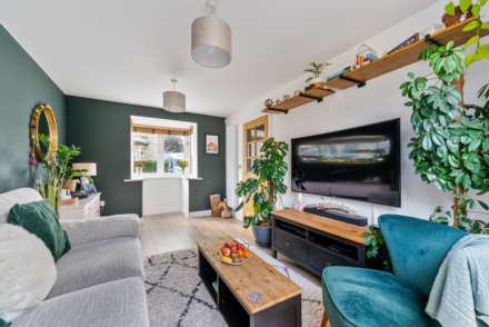 Newland Road**Stunningly Presented Throughout**, Image 5