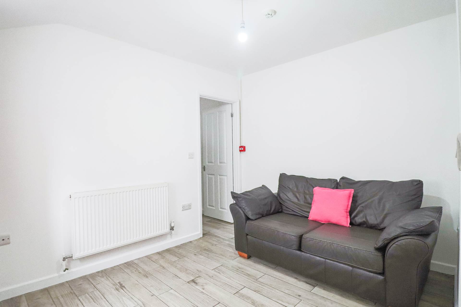 Bristol Road Lower, Hillside, Image 4