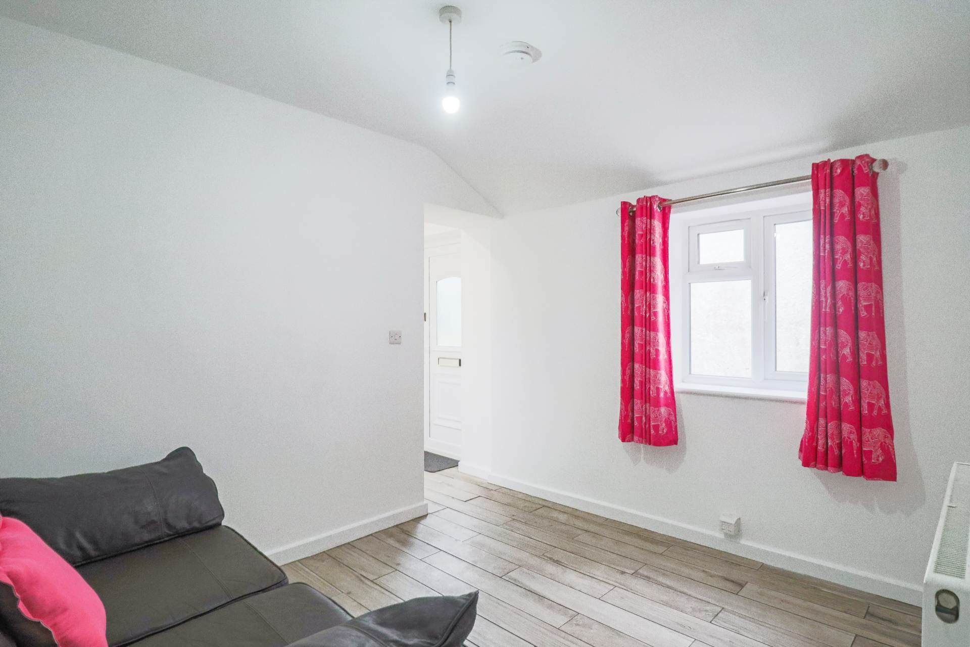 Bristol Road Lower, Hillside, Image 5