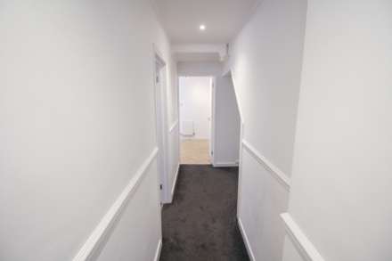 Central Location**Two Bedrooms**Excellent Condition Throughout**Parking & Small Courtyard**, Image 4