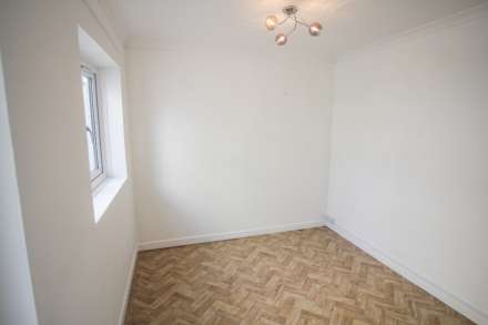 Central Location**Two Bedrooms**Excellent Condition Throughout**Parking & Small Courtyard**, Image 8