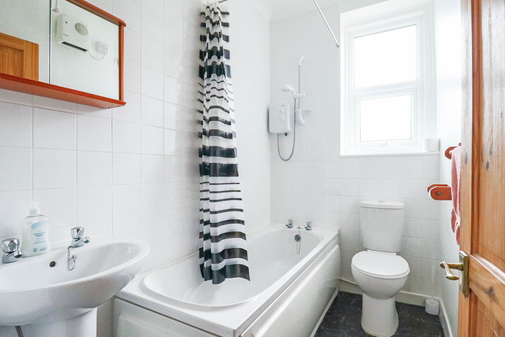 Milton Road, Milton, Image 8