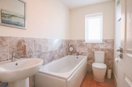 Proctor Drive, Haywood Village - Freehold Home - Solar Panels, Image 16