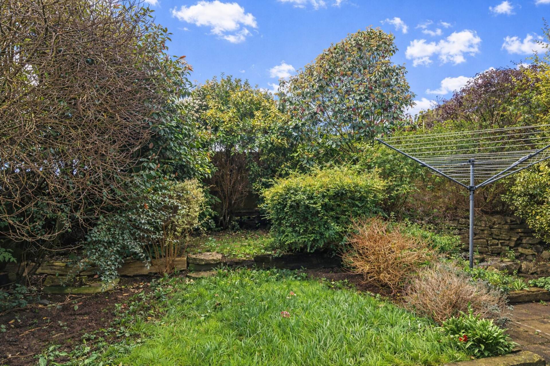 Snowdon Vale, Hillside, Image 7