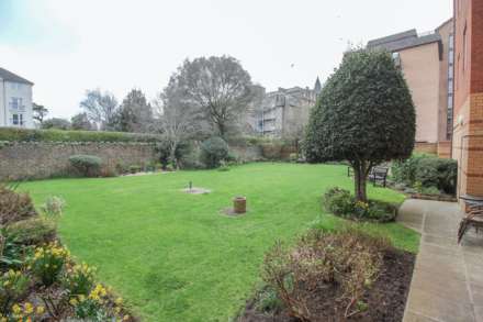 Birnbeck Court**Short Walk to Beach & Town**Over 60's Retirement Apartment**Two Bedrooms**, Image 15