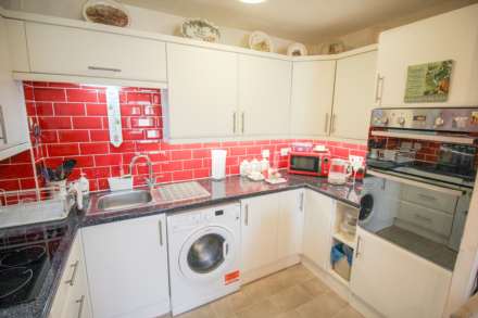 Birnbeck Court**Short Walk to Beach & Town**Over 60's Retirement Apartment**Two Bedrooms**, Image 6