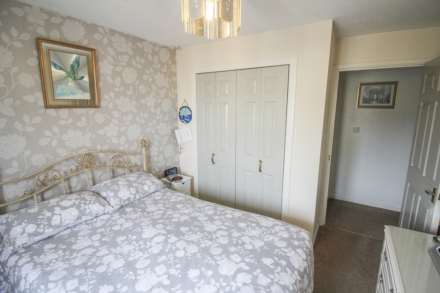 Birnbeck Court**Short Walk to Beach & Town**Over 60's Retirement Apartment**Two Bedrooms**, Image 9