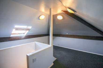 Central Location**3 Bedrooms**Large Loft Room/Occasional Bedroom**21ft Garage/Workshop**, Image 15