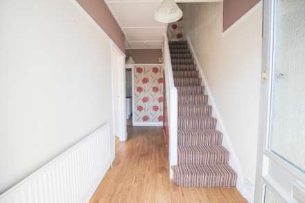 Central Location**3 Bedrooms**Large Loft Room/Occasional Bedroom**21ft Garage/Workshop**, Image 2