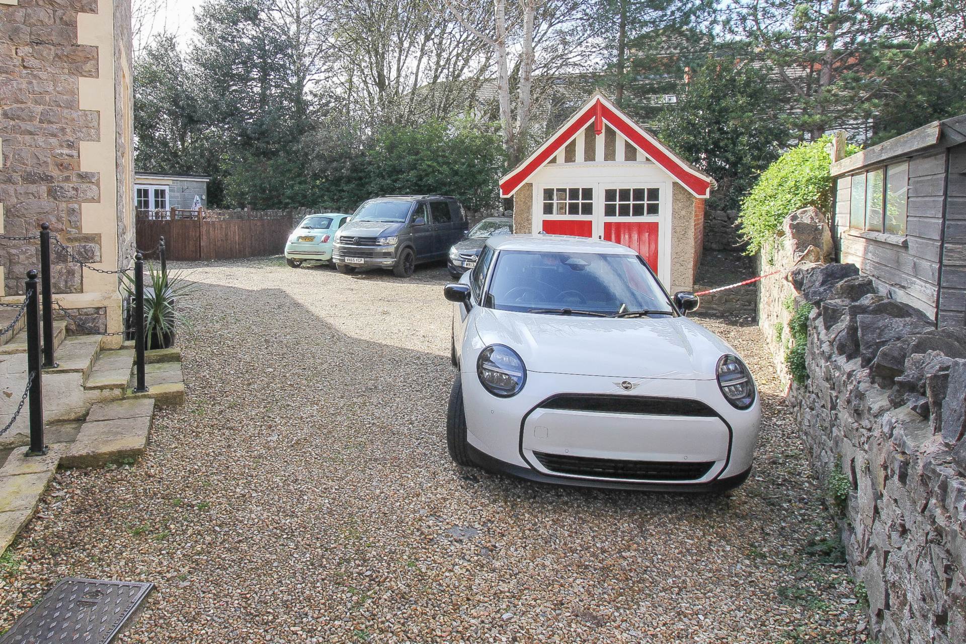 Rocama Terrace**Ideally Located**Close to Train Station** Beautifully Presented**Parking**, Image 13