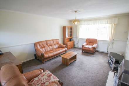 Weston-super-Mare**Close to Hospital**Three Bedrooms**Garage**Updating Required**, Image 3