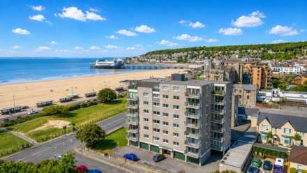 Beach Road, Sea Front Apartment - With Stunning South & West Facing Views, Image 1