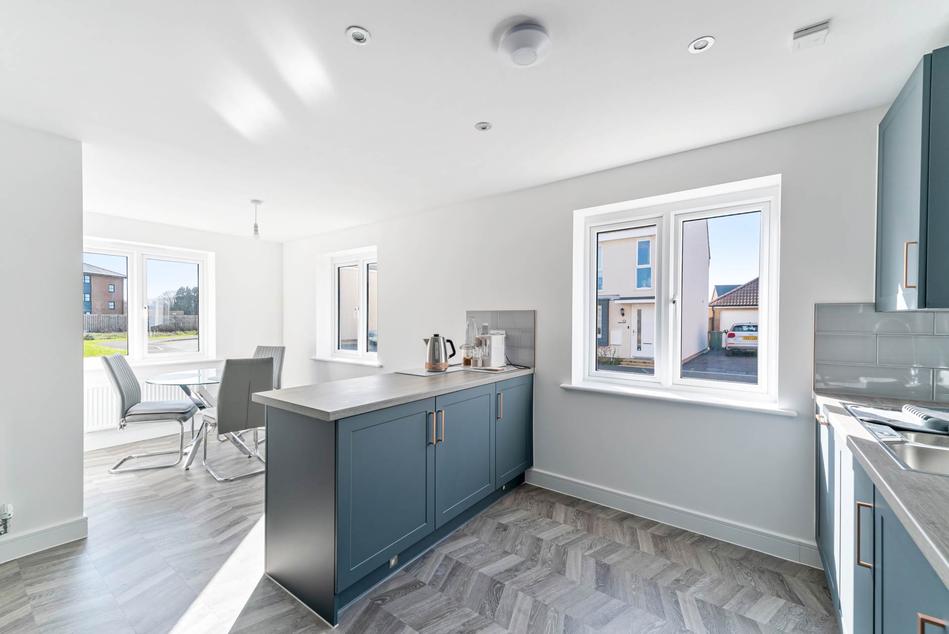 Criddle Avenue, Banwell - Almost Brand New Home, Image 6