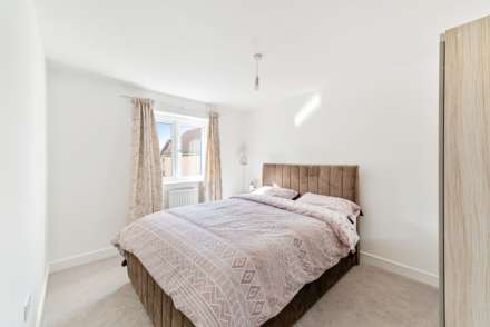 Criddle Avenue, Banwell - Almost Brand New Home, Image 13