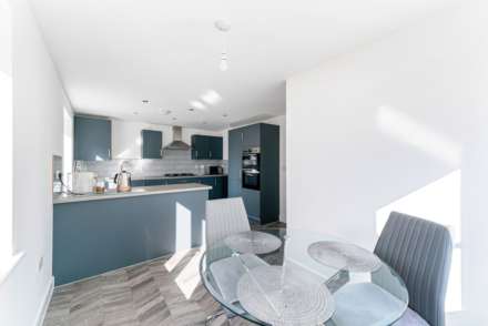 Criddle Avenue, Banwell - Almost Brand New Home, Image 3