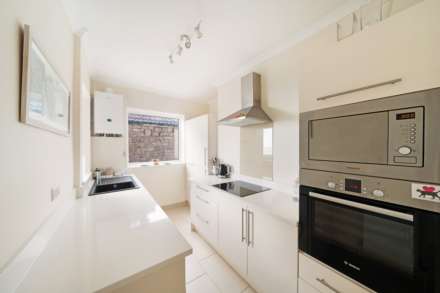 Atlantic Road South, Hillside - Restored Period Flat - Own Private Entrance, Image 9