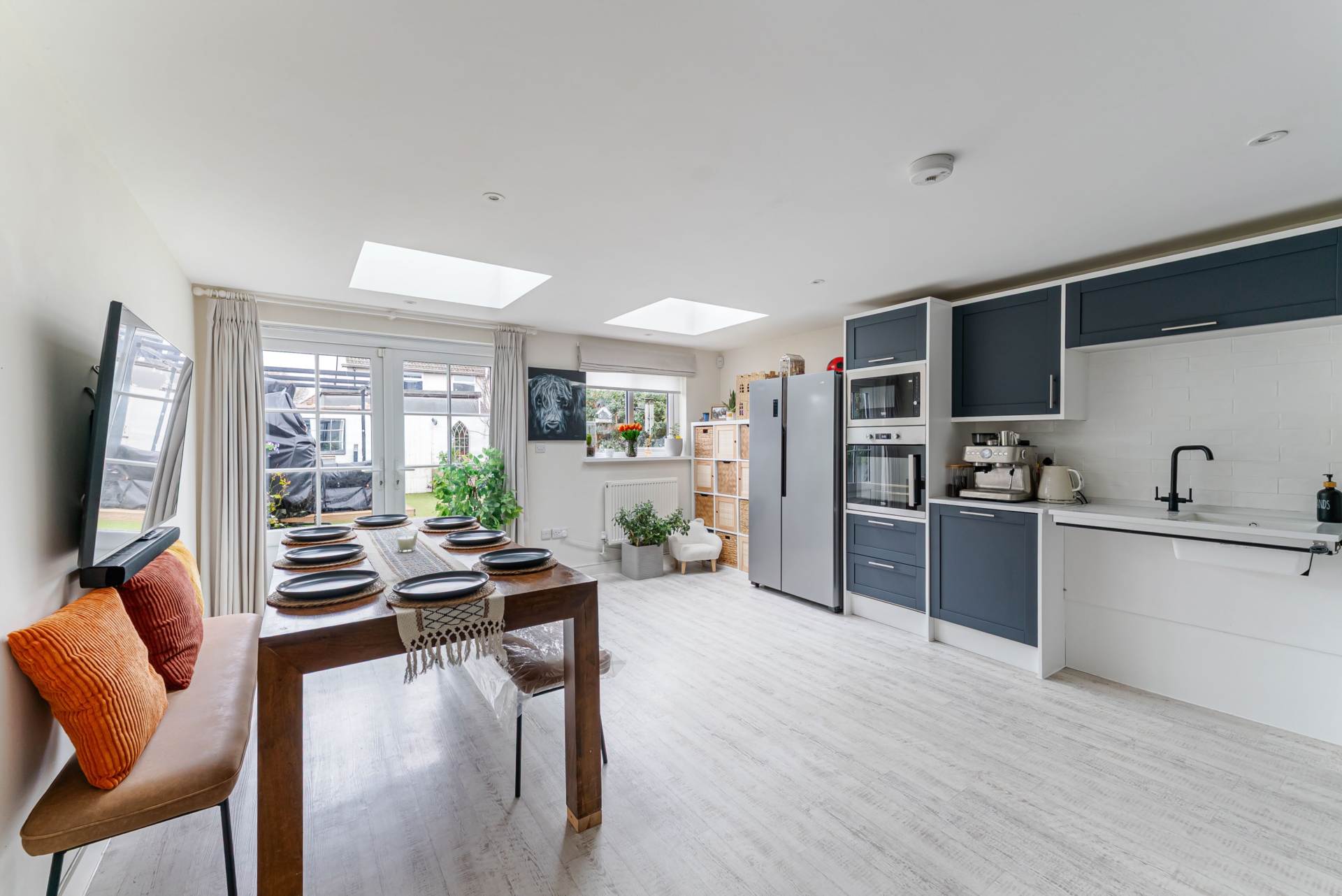 Close to Hospital**4-5 Double Bedrooms**Wheelchair Friendly with Lift Access to First Floor**Versatile Accommodation**, Image 4