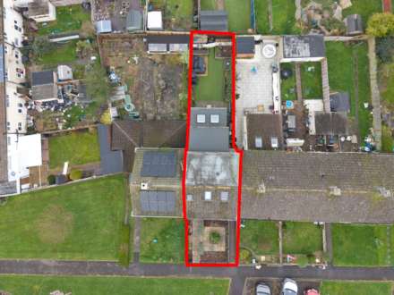 Close to Hospital**4-5 Double Bedrooms**Wheelchair Friendly with Lift Access to First Floor**Versatile Accommodation**, Image 3