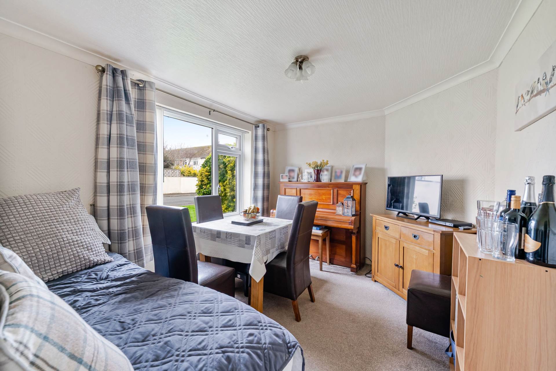 Weston super Mare**Close to Hospital**Great Family Home**Good Size Corner Plot**, Image 6