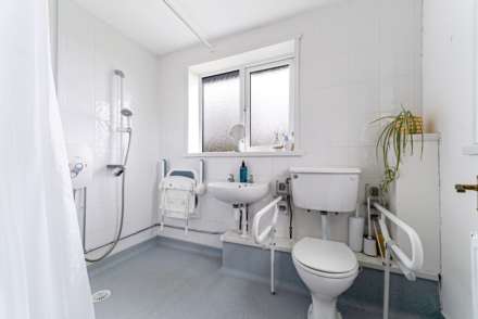 Weston super Mare**Close to Hospital**Great Family Home**Good Size Corner Plot**, Image 15