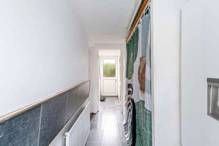 Weston super Mare**Close to Hospital**Great Family Home**Good Size Corner Plot**, Image 9