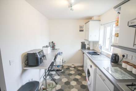 **The Park**50% shared Ownership**Two Bedrooms**Garage & Garden**, Image 6