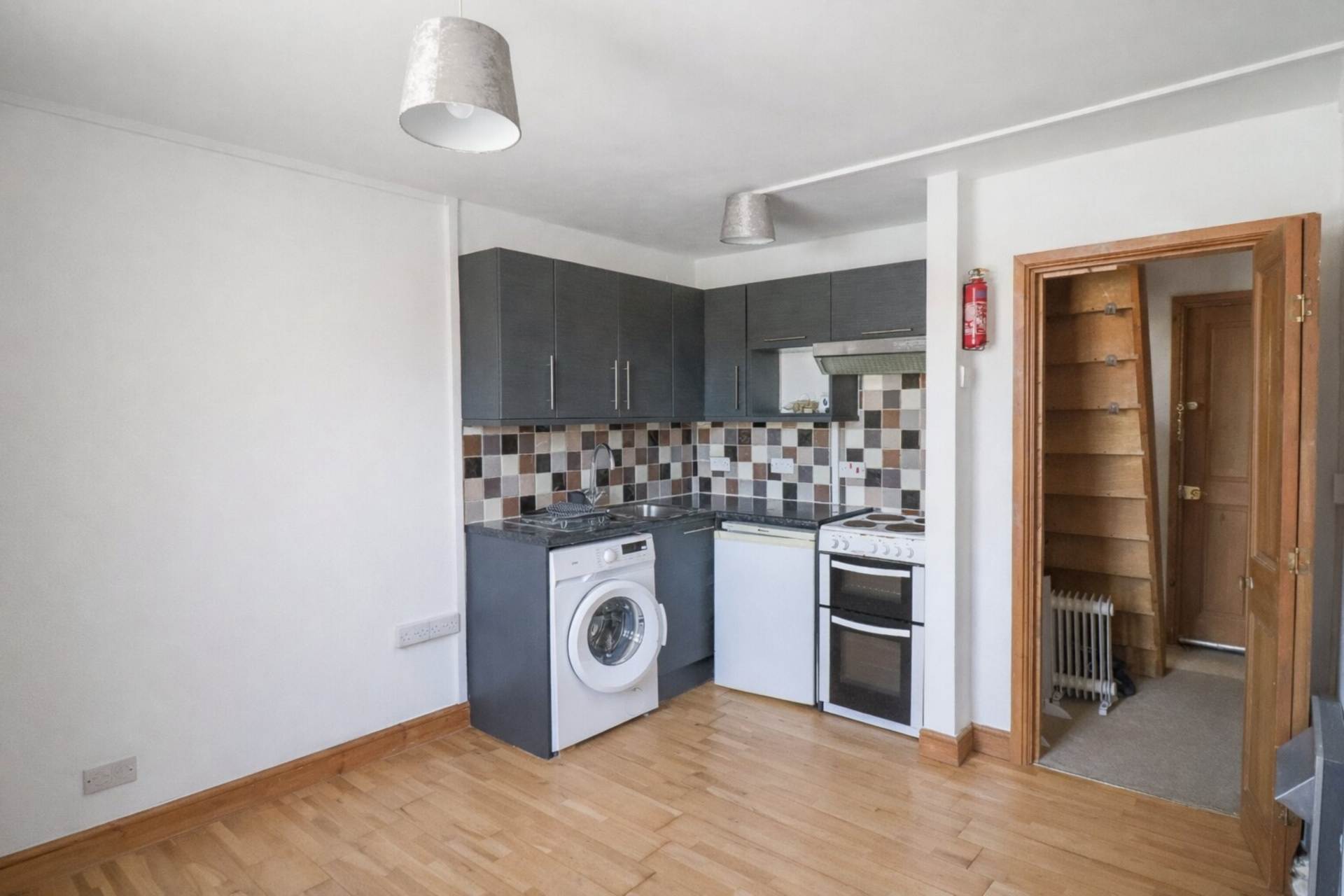 Moorland Road, South Ward, Image 4