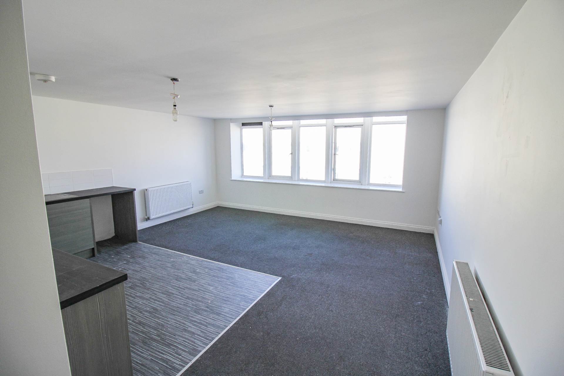 Weston-super-Mare**Centrally Located**20 ' x 16' Open Plan Living Area**Two Double Bedrooms**, Image 2