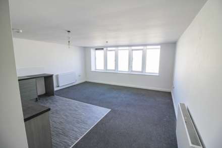 Weston-super-Mare**Centrally Located**20 ' x 16' Open Plan Living Area**Two Double Bedrooms**, Image 2