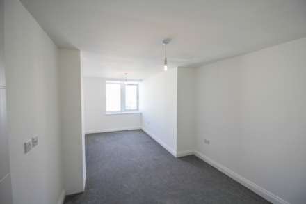 Weston-super-Mare**Centrally Located**20 ' x 16' Open Plan Living Area**Two Double Bedrooms**, Image 6