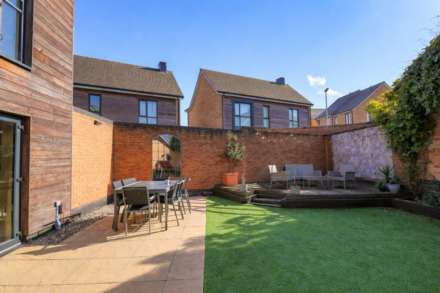 Ormrod Grove, Locking Parklands, Image 11