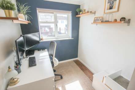 Hutton 3 Bedroom, Image 16