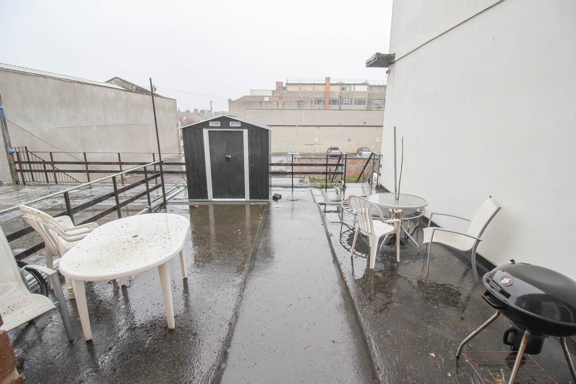 Waterloo Street, **16' x 12' lounge**3 bedrooms**bathroom and Cloakroom**Outside Area**, Image 2