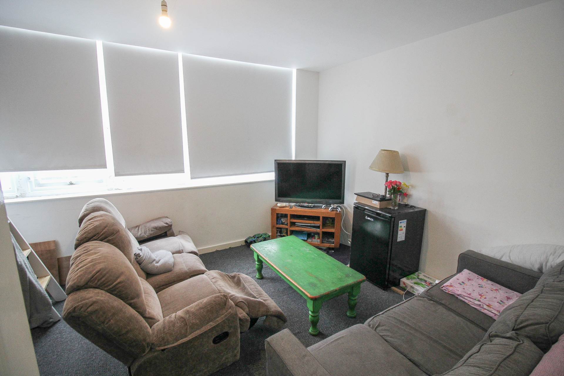 Waterloo Street, **16' x 12' lounge**3 bedrooms**bathroom and Cloakroom**Outside Area**, Image 3