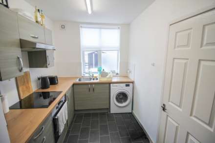 Waterloo Street, **16' x 12' lounge**3 bedrooms**bathroom and Cloakroom**Outside Area**, Image 4