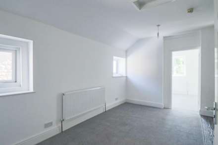 Lovers Walk, Great First Time Buyers Opportunity, Image 8