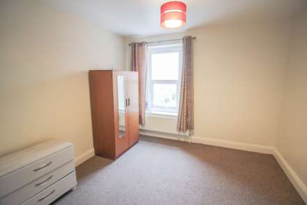South Ward**New 999 Year Lease**Two Double Bedrooms**Light & spacious Throughout**, Image 8