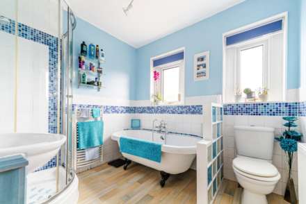 Clarendon Road**Three Double Bedrooms**Larger Than Average**Lovely Garden Area**Bath/Shower Room**, Image 18