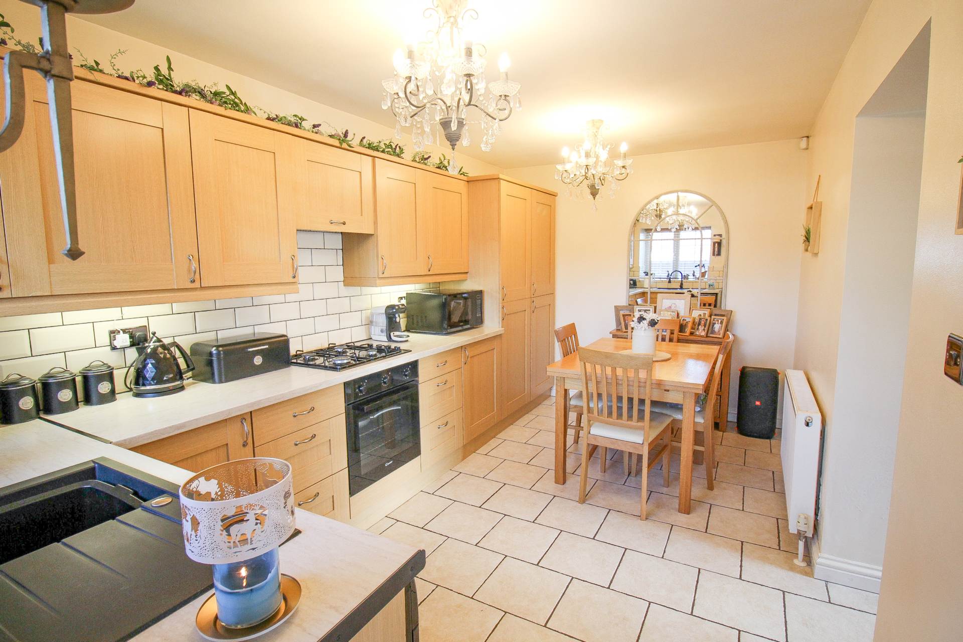 High Street**Charming Semi Detached Period Cottage** Sunny Private Garden**Off Street Parking 2-3 Cars**, Image 3